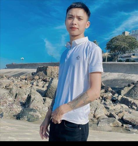 hẹn hò - Hung Nguyên-Male -Age:25 - Single-TP Hồ Chí Minh-Lover - Best dating website, dating with vietnamese person, finding girlfriend, boyfriend.