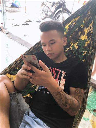 hẹn hò - Tai Thanh-Male -Age:18 - Single--Lover - Best dating website, dating with vietnamese person, finding girlfriend, boyfriend.