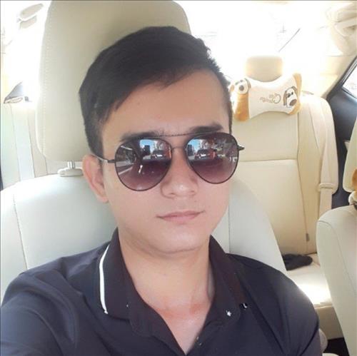 hẹn hò - Hoàng Nguyễn Minh-Male -Age:18 - Single-TP Hồ Chí Minh-Confidential Friend - Best dating website, dating with vietnamese person, finding girlfriend, boyfriend.