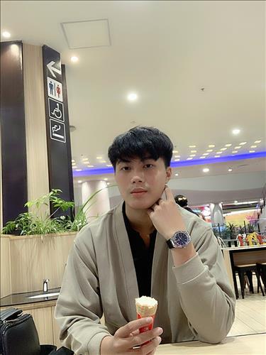 hẹn hò - Hoàng Anh -Male -Age:21 - Single-Hà Nội-Confidential Friend - Best dating website, dating with vietnamese person, finding girlfriend, boyfriend.