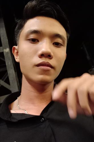 hẹn hò - Hiếu Nghĩa-Male -Age:22 - Single-TP Hồ Chí Minh-Short Term - Best dating website, dating with vietnamese person, finding girlfriend, boyfriend.