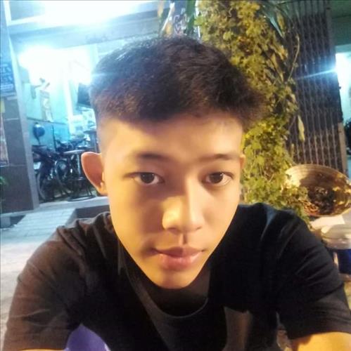 hẹn hò - Trường Giang-Male -Age:24 - Single-Long An-Confidential Friend - Best dating website, dating with vietnamese person, finding girlfriend, boyfriend.