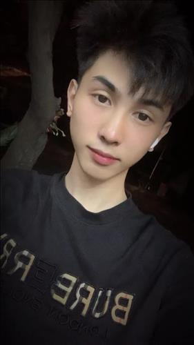 hẹn hò - Đình Sơn Ng-Male -Age:18 - Single-TP Hồ Chí Minh-Lover - Best dating website, dating with vietnamese person, finding girlfriend, boyfriend.