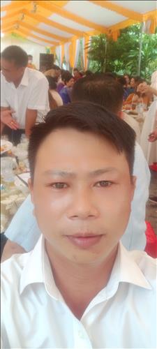 hẹn hò - Xi_Trum CFM-Male -Age:33 - Single-Đồng Nai-Lover - Best dating website, dating with vietnamese person, finding girlfriend, boyfriend.