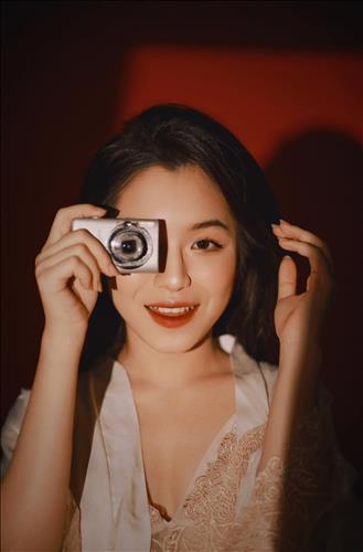 Hồng Nhung