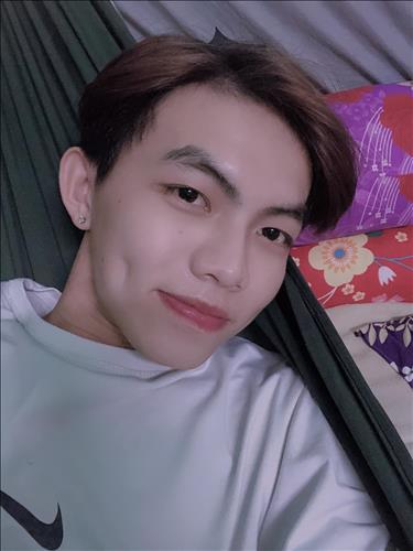 Nghi Trần