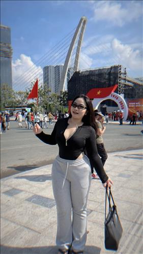 Bé Huyền Chubby