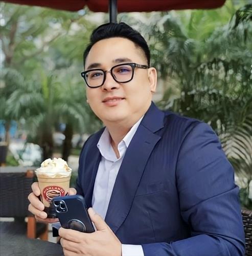 V Cường 