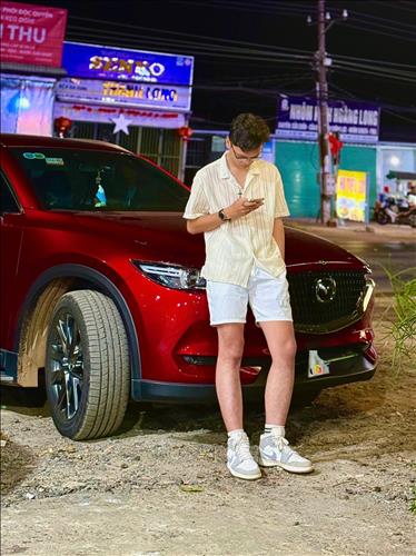 hẹn hò - Phạm Thái Lộc MoMo-Nam -Tuổi:18 - Độc thân--Người yêu lâu dài