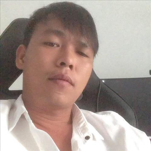 Tình Nguyễn