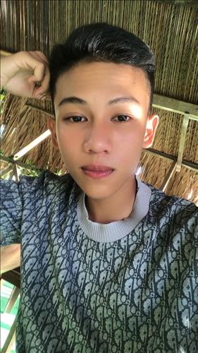 Trung hậu