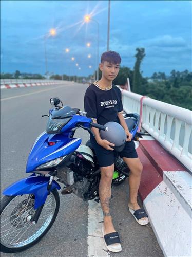 hẹn hò - Anh LE NGUYEN-Nam -Tuổi:18 - Độc thân-Khánh Hòa-Người yêu lâu dài