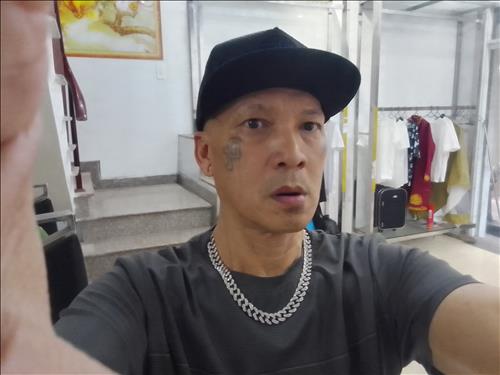 hẹn hò - Khánh Hữu Nguyễn -Nam -Tuổi:18 - Độc thân-Hải Phòng-Người yêu lâu dài