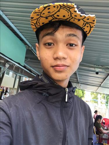 hẹn hò - Phát tài -Nam -Tuổi:15 - Độc thân-Bình Dương-Người yêu lâu dài