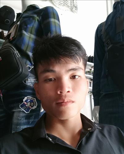 hẹn hò - Con mèo -Nam -Tuổi:26 - Độc thân-TP Hồ Chí Minh-Tìm bạn tâm sự