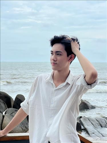 hẹn hò - Dũng Trí-Male -Age:18 - Single-TP Hồ Chí Minh-Short Term - Best dating website, dating with vietnamese person, finding girlfriend, boyfriend.