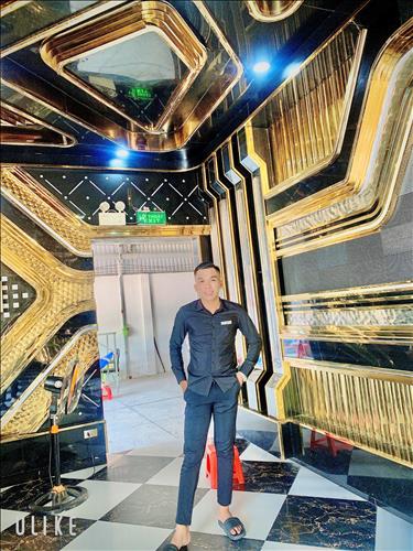 hẹn hò - Nghia Trọng-Nam -Tuổi:18 - Độc thân-TP Hồ Chí Minh-Người yêu lâu dài