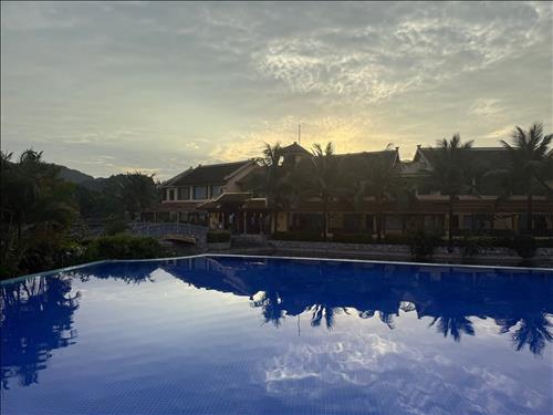 Áng mây rực rỡ 
