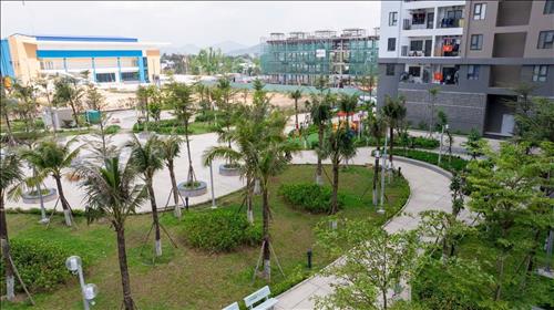 Khoảng Lặng