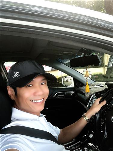 Lam Ngoc Lee