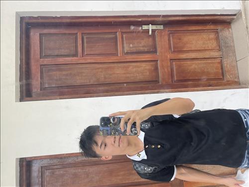 Hữu Hoàng