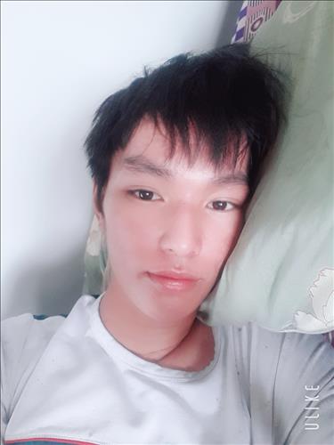 hẹn hò - Long Tran Van-Gay -Age:20 - Single-Tây Ninh-Lover - Best dating website, dating with vietnamese person, finding girlfriend, boyfriend.