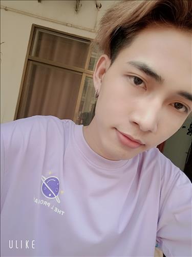 hẹn hò - Nguyễn Hoàng Huynh-Gay -Age:18 - Single-TP Hồ Chí Minh-Confidential Friend - Best dating website, dating with vietnamese person, finding girlfriend, boyfriend.