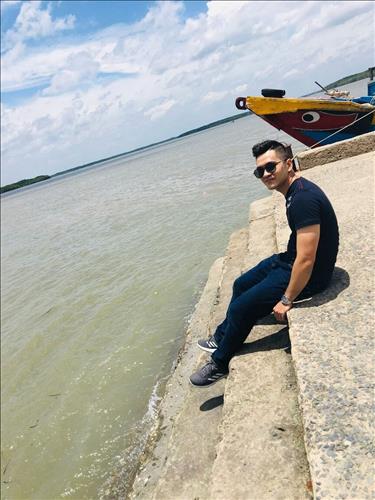 hẹn hò - huỳnh triệu đạt-Gay -Age:29 - Single-TP Hồ Chí Minh-Lover - Best dating website, dating with vietnamese person, finding girlfriend, boyfriend.