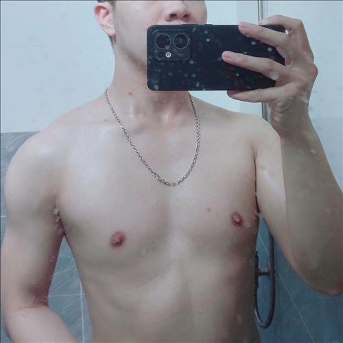hẹn hò - Nguyên-Gay -Tuổi:23 - Độc thân-TP Hồ Chí Minh-Người yêu lâu dài