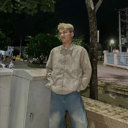 hẹn hò - Hữu Nhân-Gay -Tuổi:19 - Độc thân-Kiên Giang-Tìm bạn tâm sự