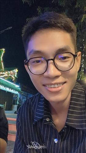 hẹn hò - Hoàng Anh-Gay -Tuổi:27 - Độc thân-Vĩnh Long-Người yêu lâu dài