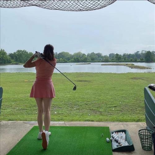 hẹn hò - Lily Lam-Les -Tuổi:42 - Độc thân--Tìm bạn bè mới