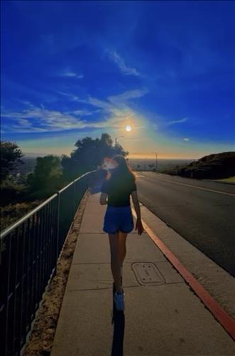 hẹn hò - Nia Huynh-Les -Tuổi:32 - Độc thân--Tìm bạn bè mới