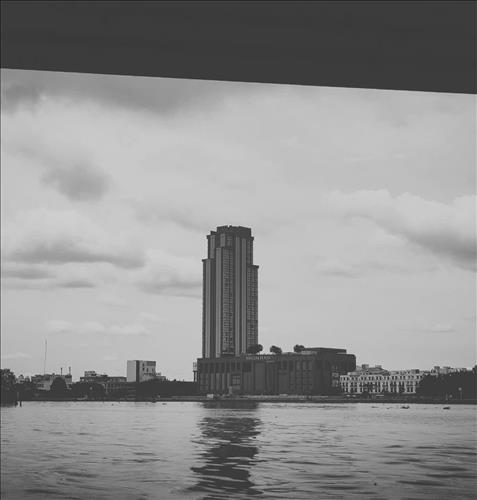 Mờ.